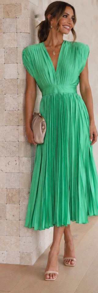 EDITH | TIMELESS PLEATED MIDI DRESS FOR WOMEN