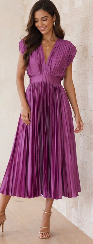 EDITH | TIMELESS PLEATED MIDI DRESS FOR WOMEN