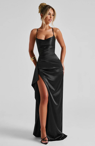 PIA | FLOWING MAXI DRESS FOR WOMEN