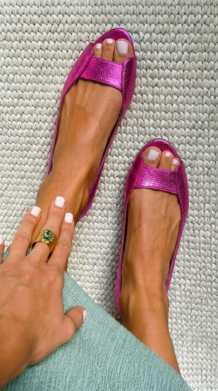 NAYA | GOLDEN SANDALS FOR WOMEN