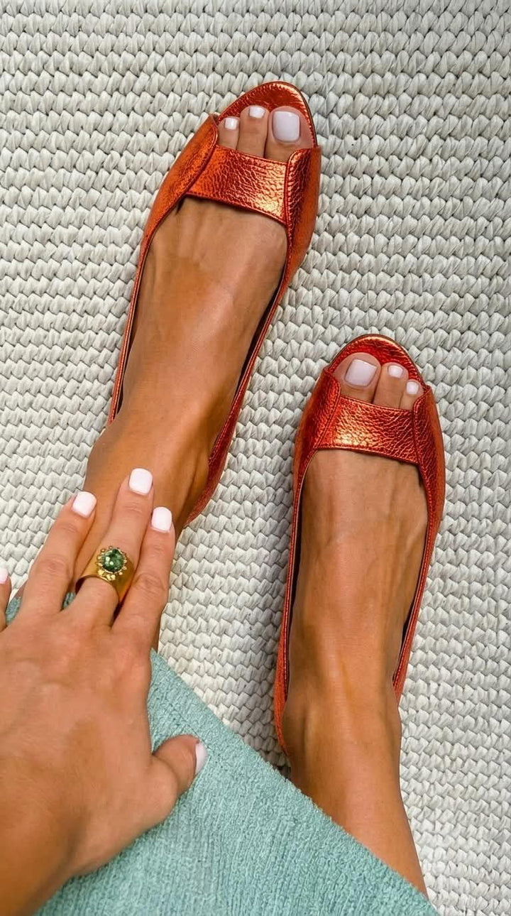 NAYA | GOLDEN SANDALS FOR WOMEN