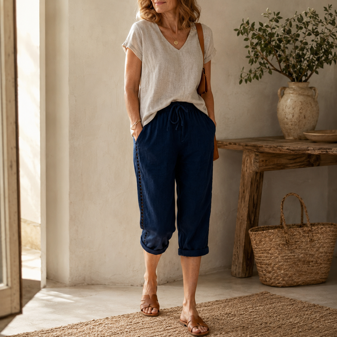 LUNAVA | LACE-SIDE CAPRI PANTS FOR WOMEN