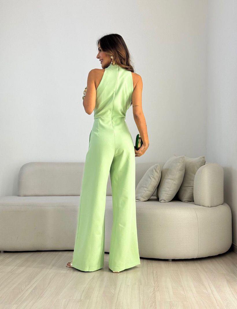 WILLA | FLATTERING JUMPSUIT FOR WOMEN